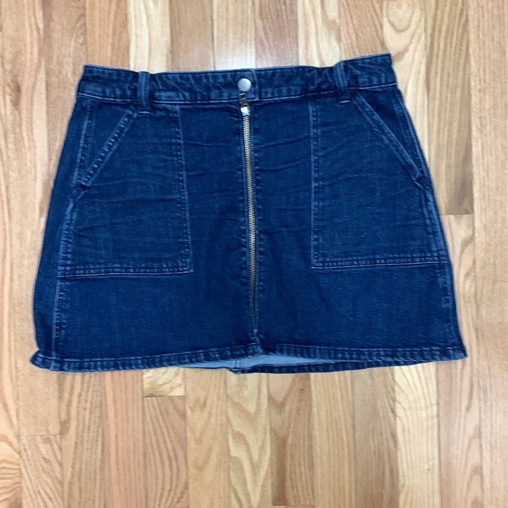 Madewell Flat Front Pocket Zip up Denim Skirt